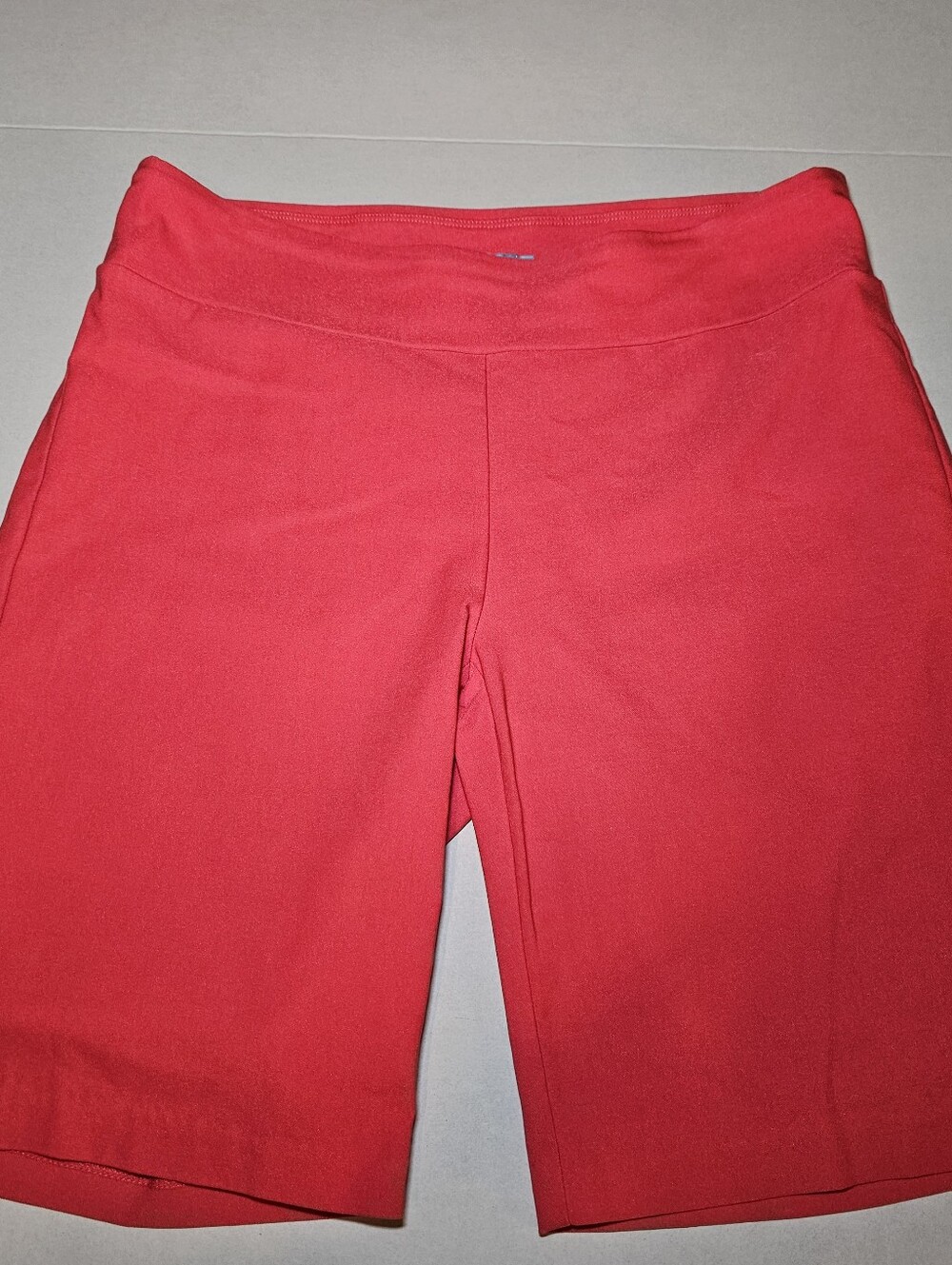 J. McLaughlin Shorts Bermuda Pull On Stretch Mid Rise Preppy Size 8 Coral